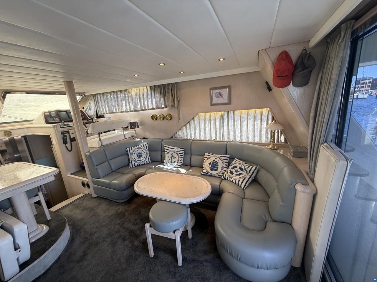 Neptunus Yachts 141 Sedan Flybridge
