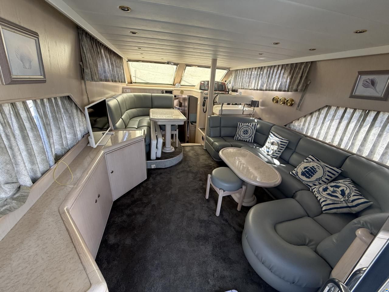 Neptunus Yachts 141 Sedan Flybridge