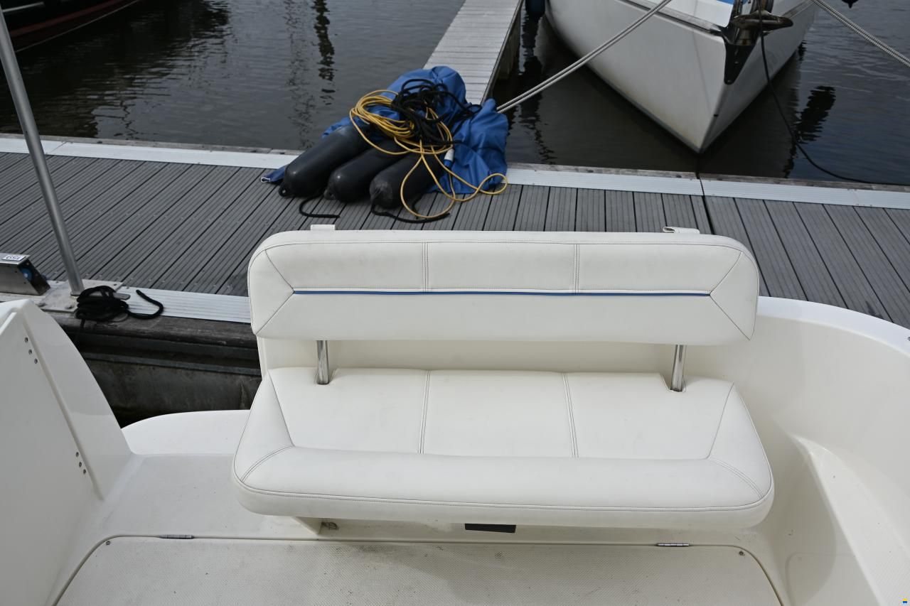 Bayliner 245