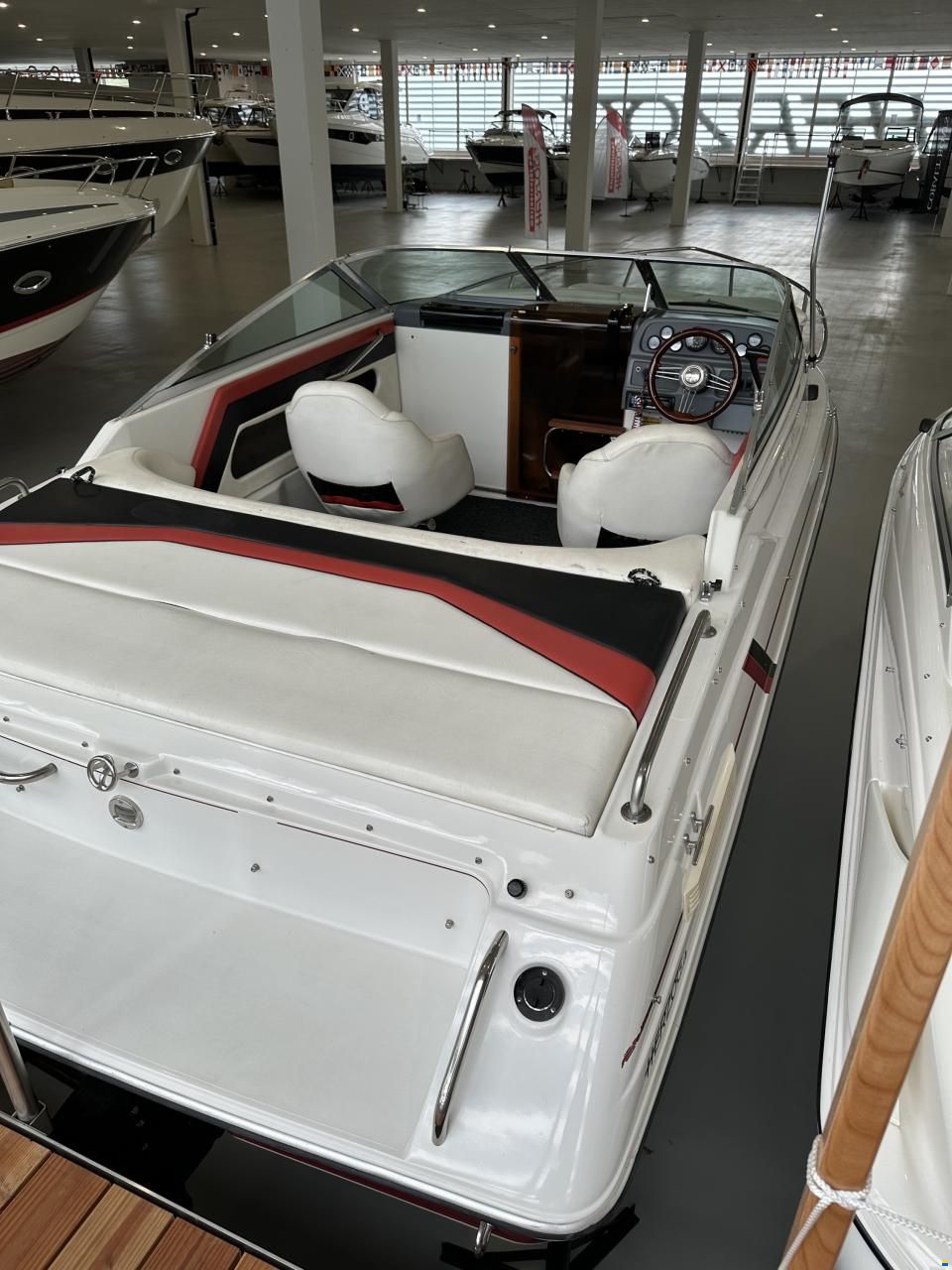 Cadorette Nuova 195 XL Cuddy