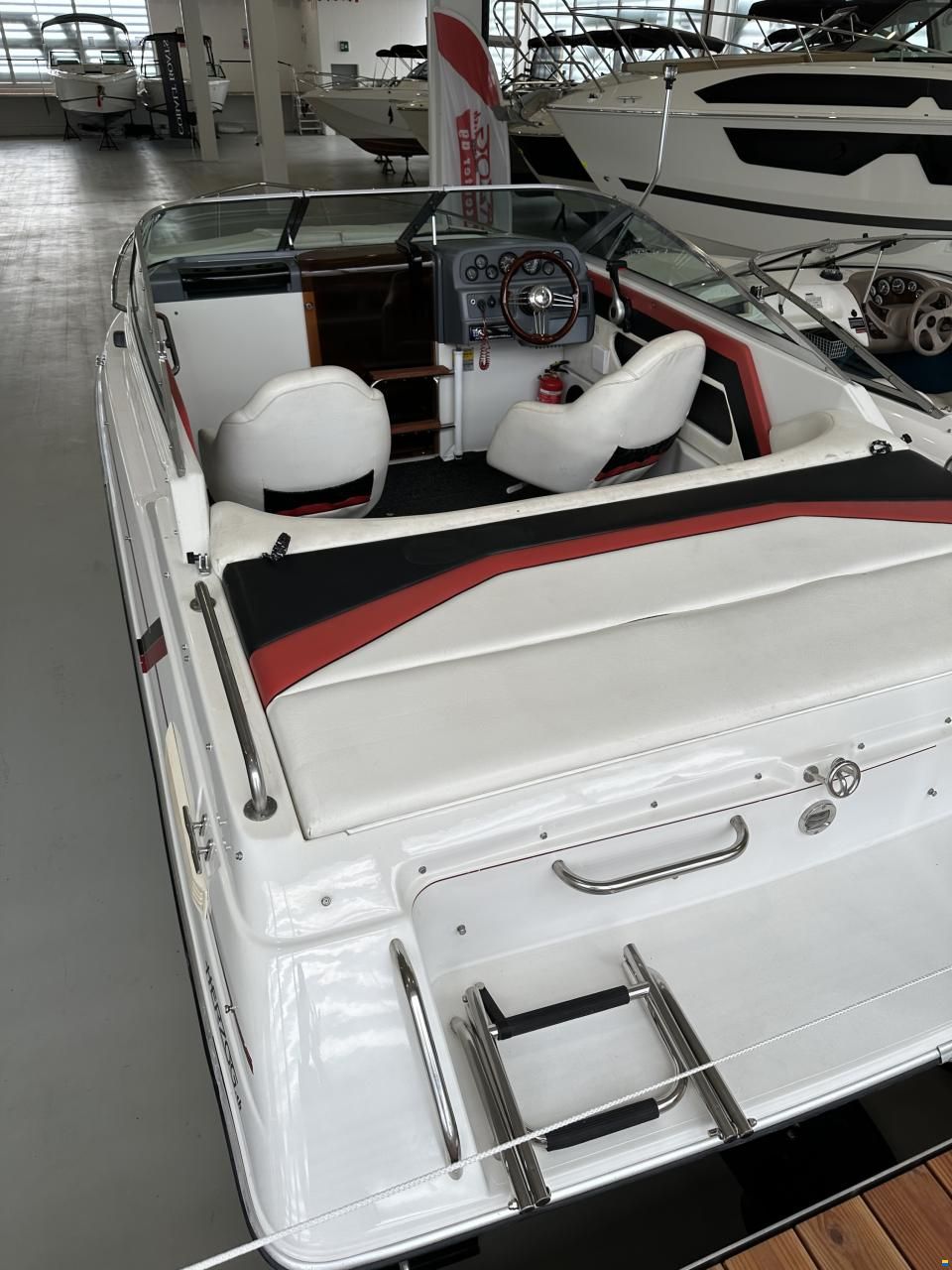 Cadorette Nuova 195 XL Cuddy