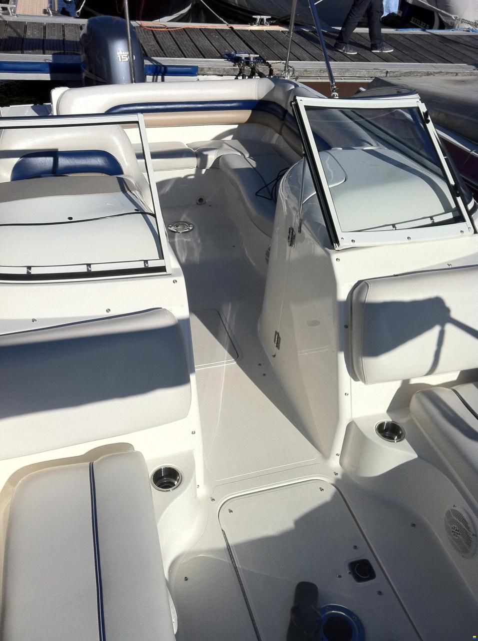 Hurricane Boats Godfrey Marine Hurricane SunDeck 217