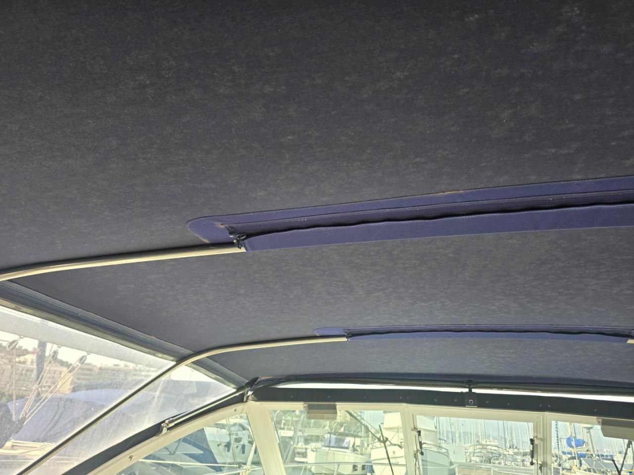 Tiara 2900 Coronet