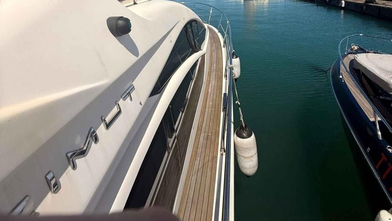 Azimut 40