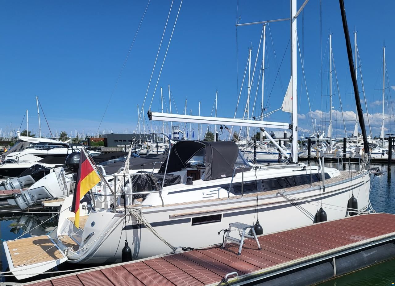 Bavaria 34 Cruiser Style