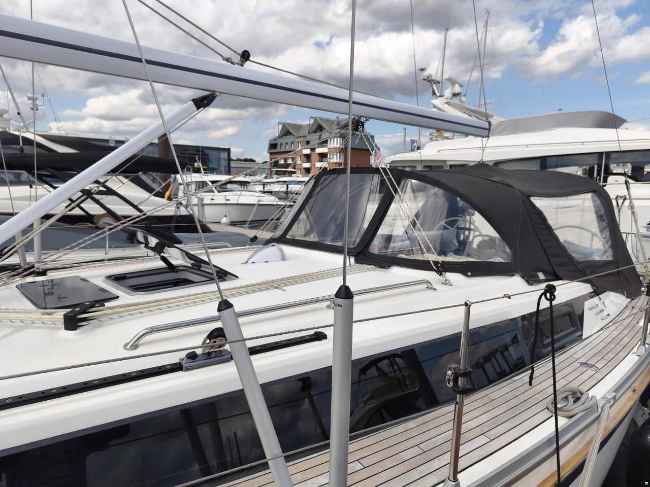 Bavaria 34 Cruiser Style
