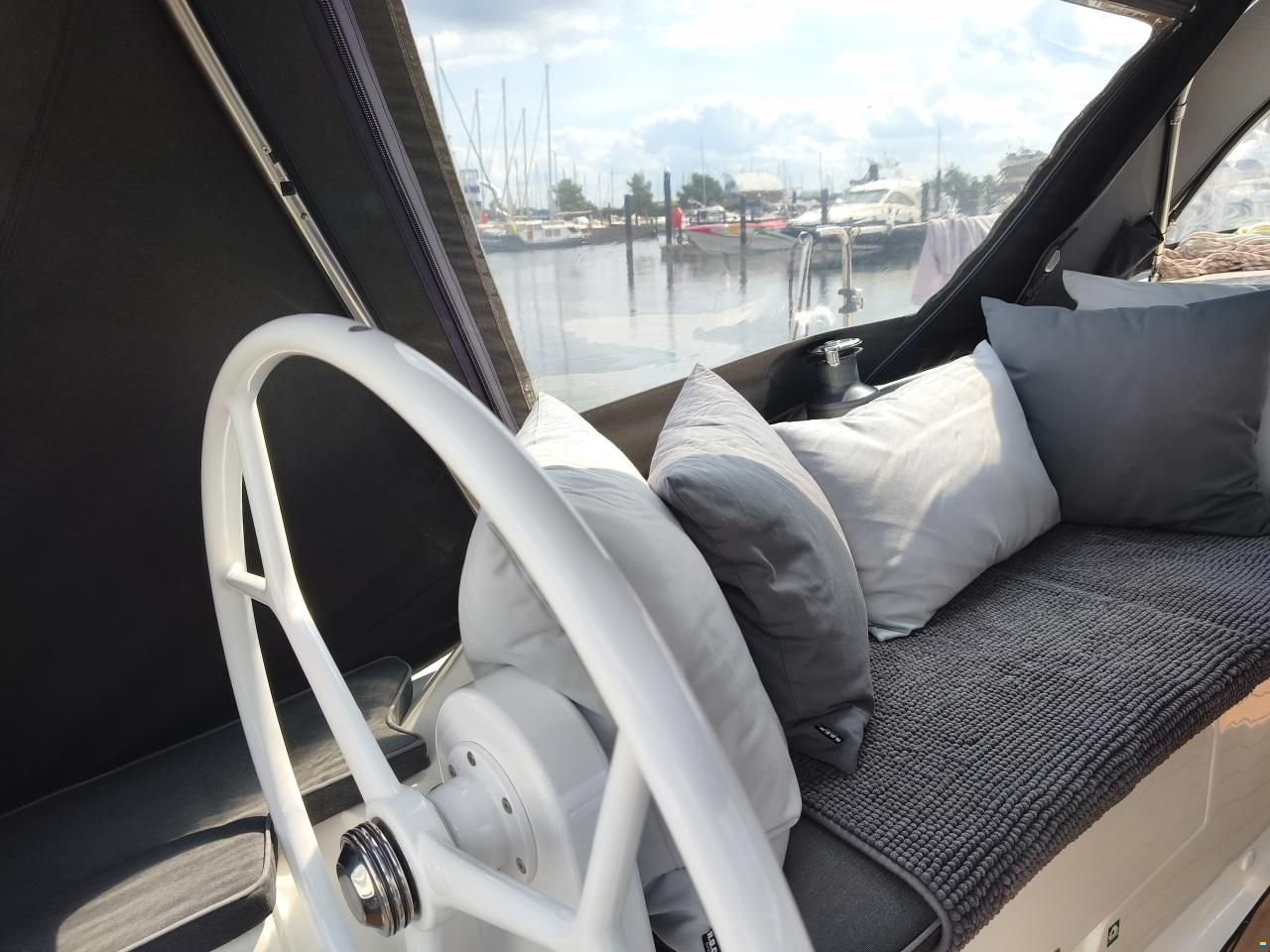 Bavaria 34 Cruiser Style