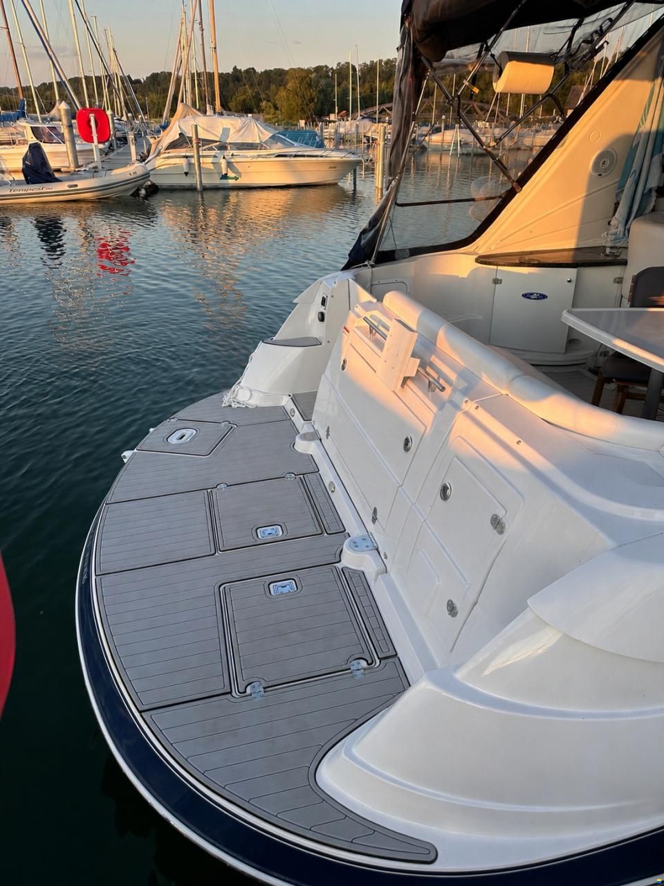 Four Winns 358 Vista