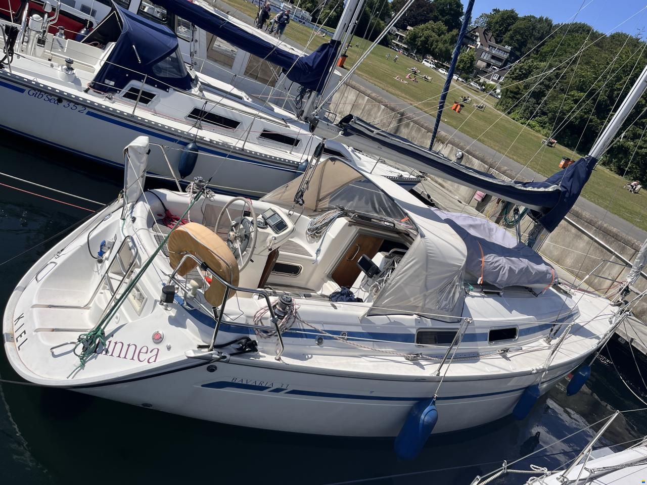 Bavaria 31