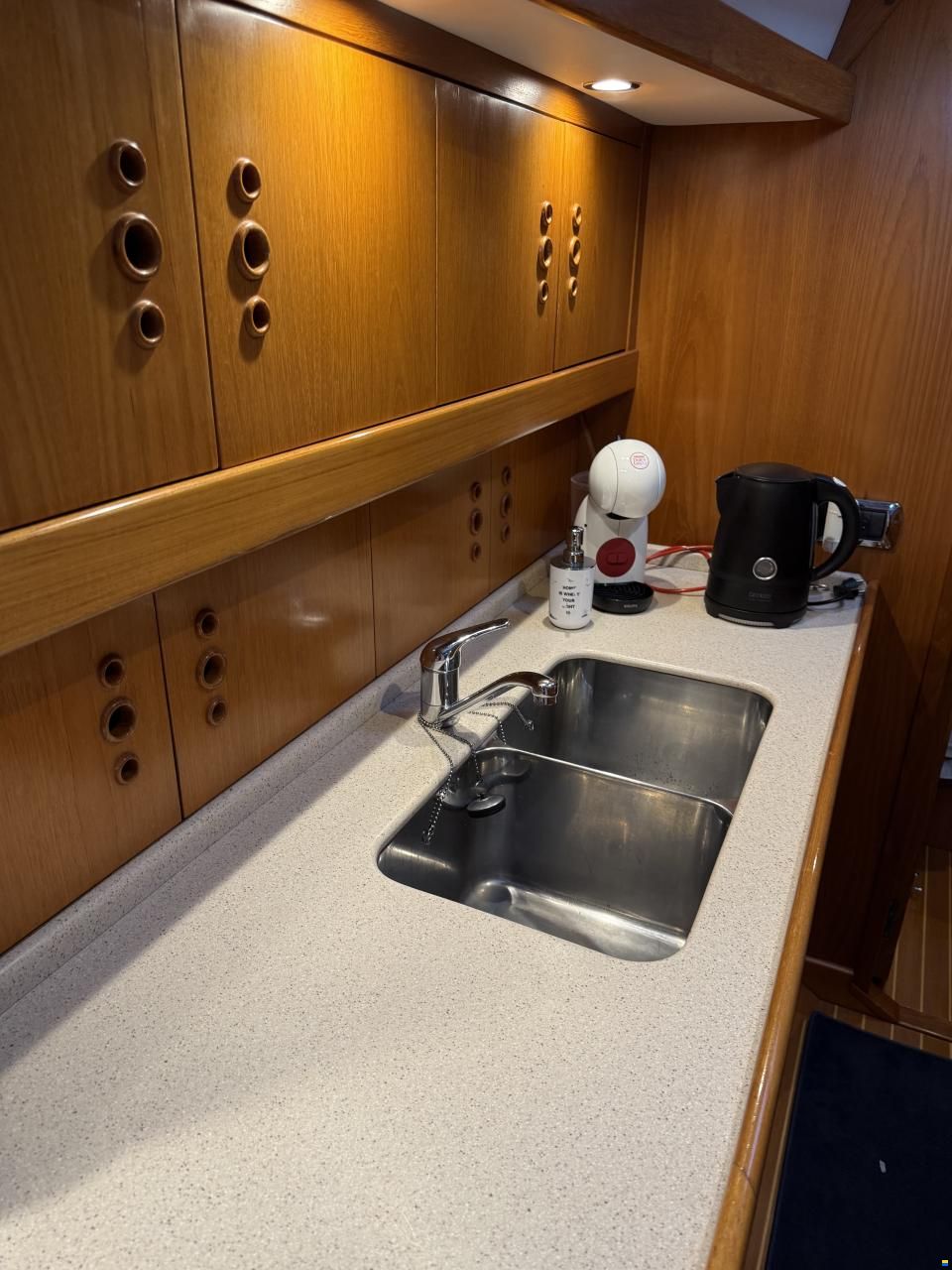 Wauquiez Pilot Saloon 48