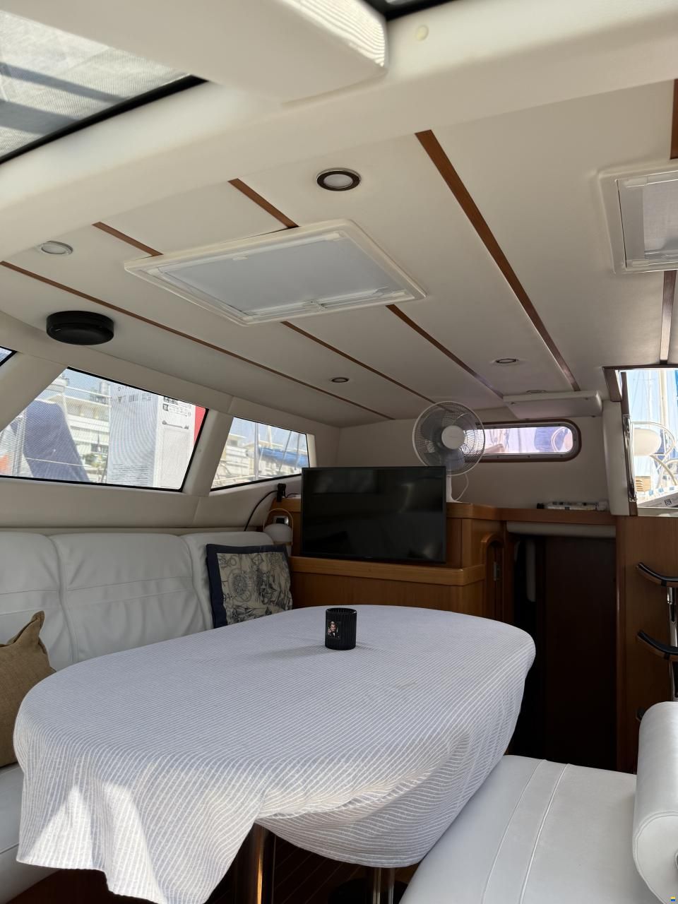 Wauquiez Pilot Saloon 48