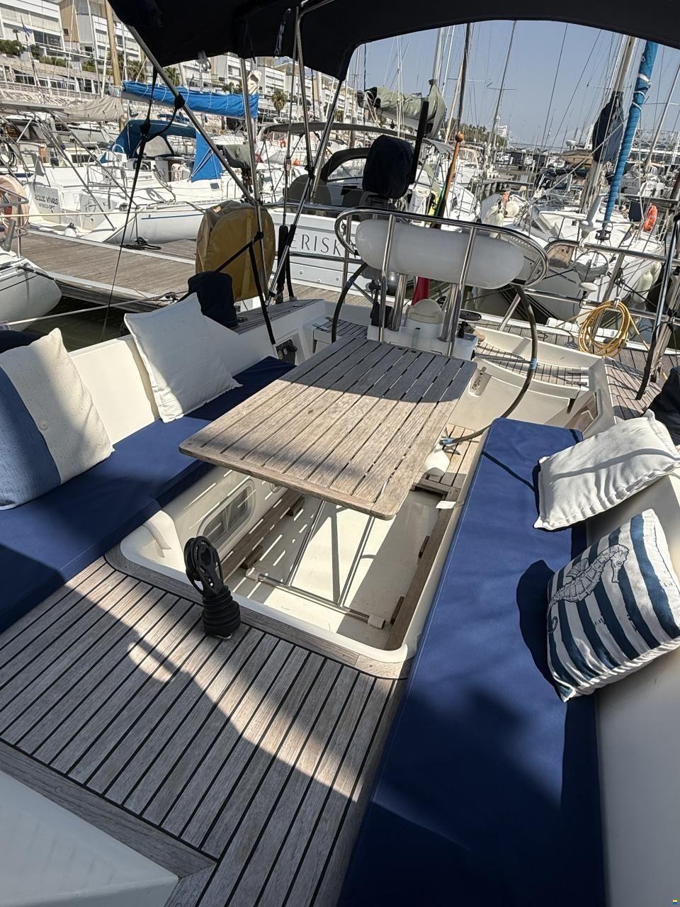 Wauquiez Pilot Saloon 48
