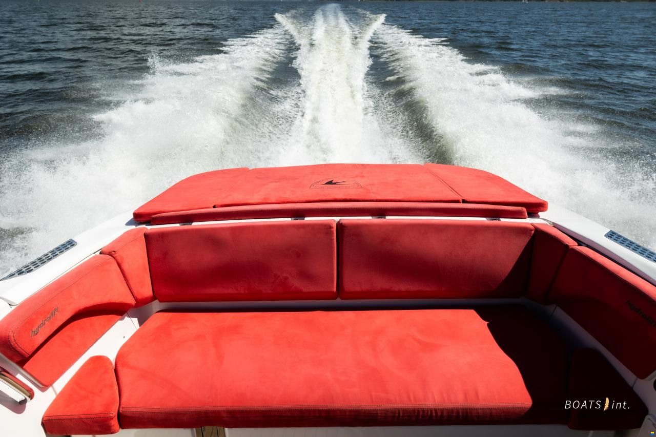 Hydrolift C27 Cab