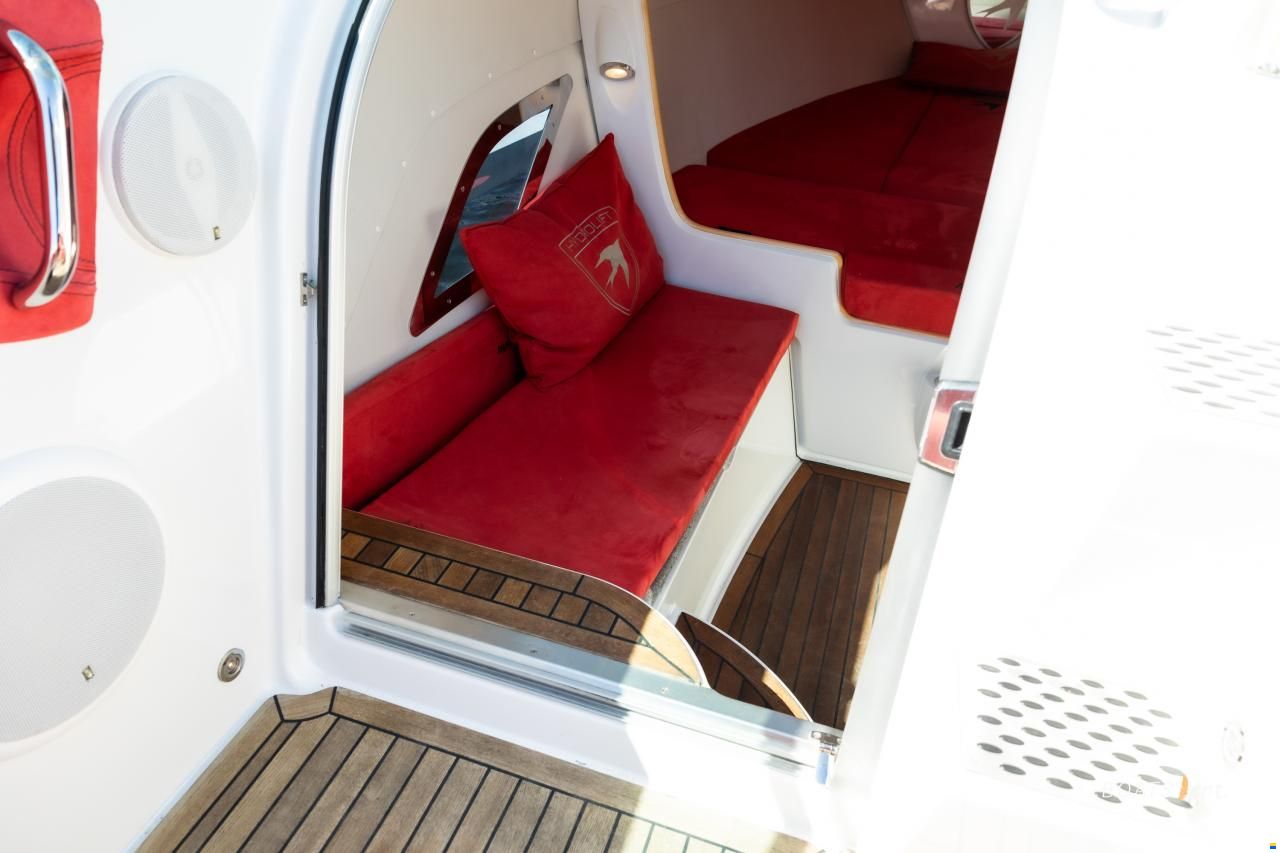 Hydrolift C27 Cab