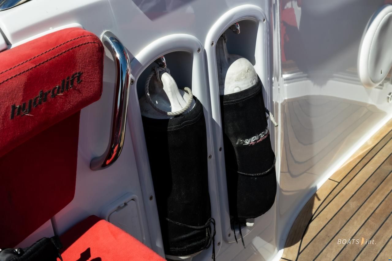 Hydrolift C27 Cab