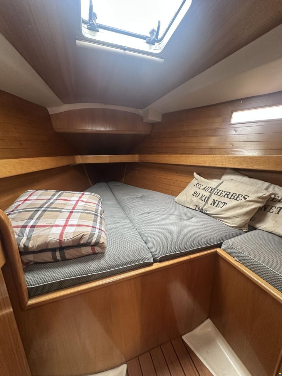 Beneteau Oceanis 390