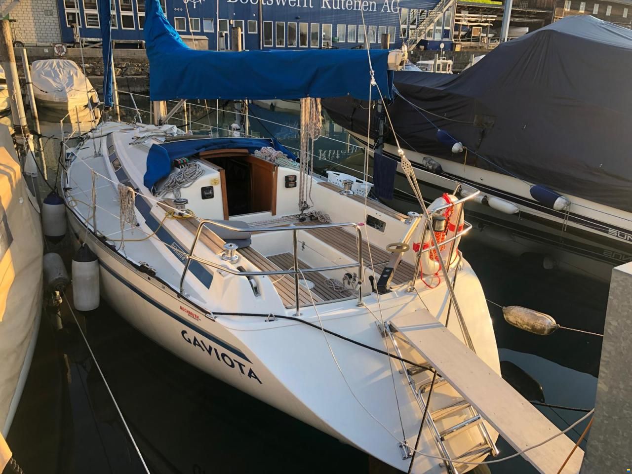 Granada 32
