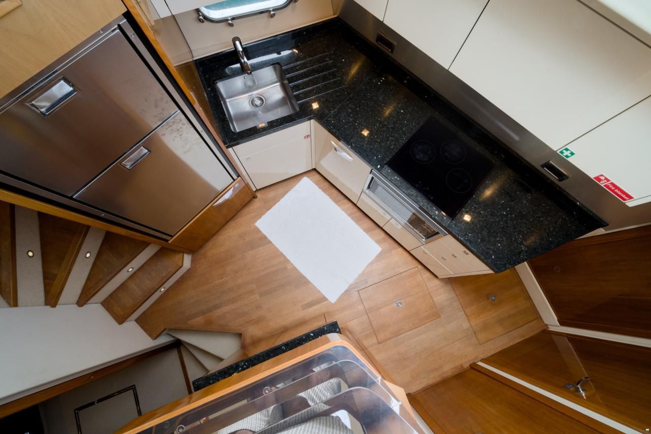Sunseeker Manhattan 63