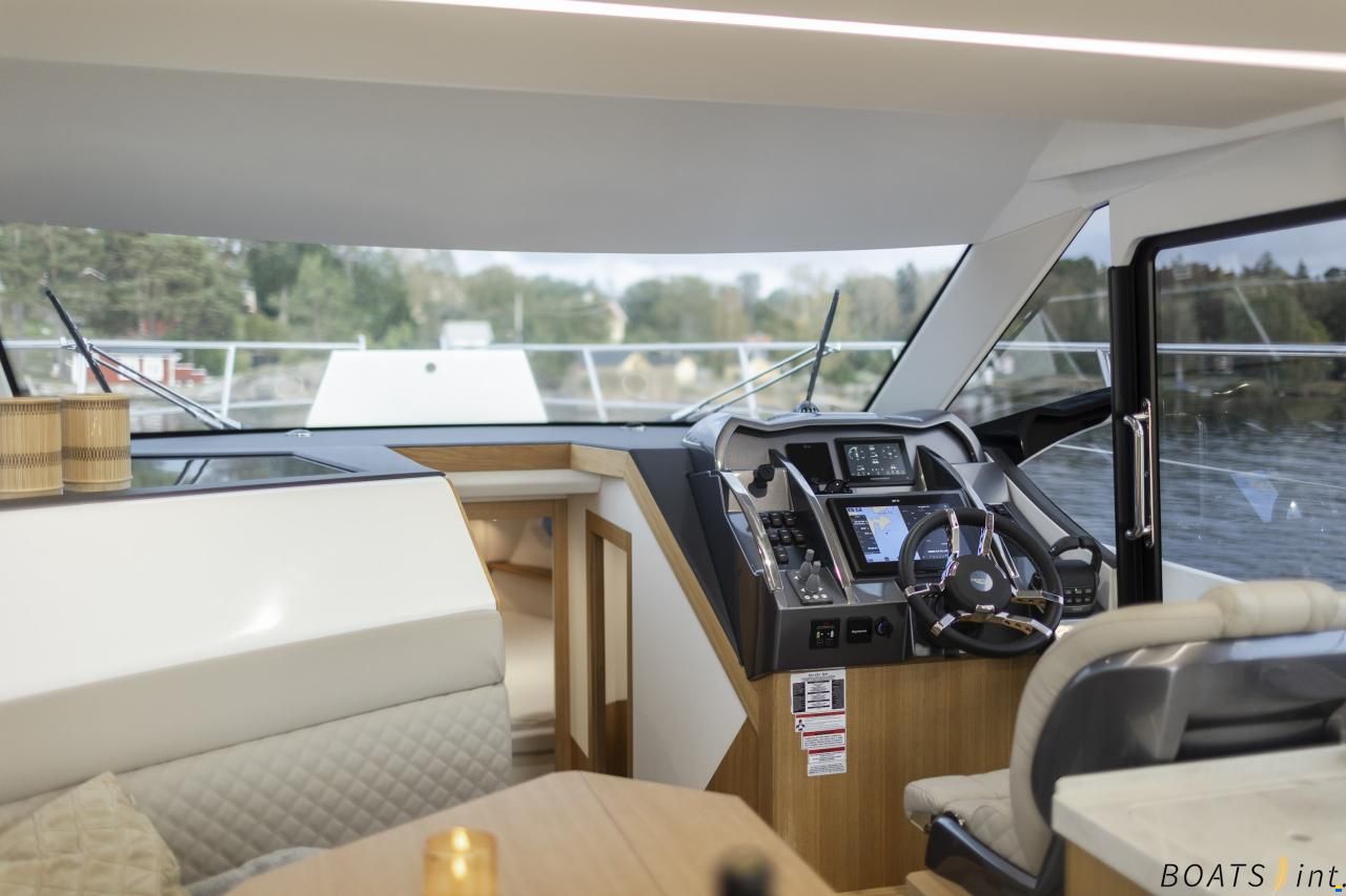 Galeon 360 Fly