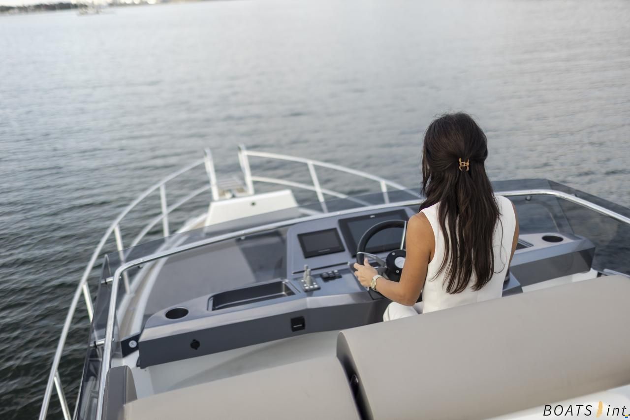 Galeon 360 Fly