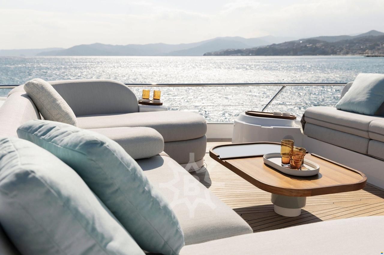 Azimut 72 Fly MY 2024