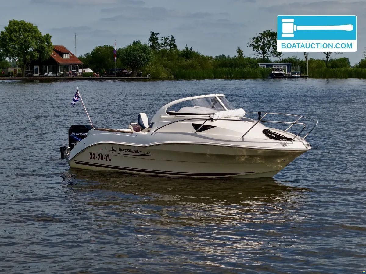 Quicksilver 540 Cabin