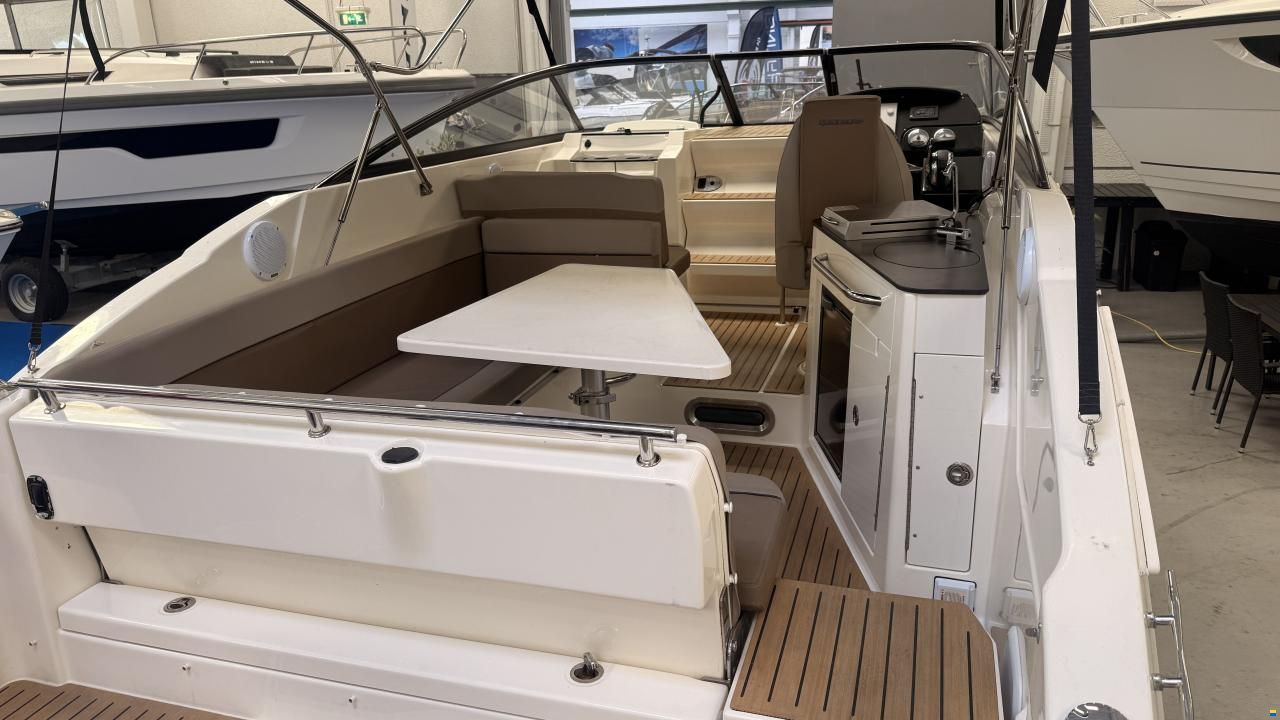 Quicksilver Activ 805 Cruiser