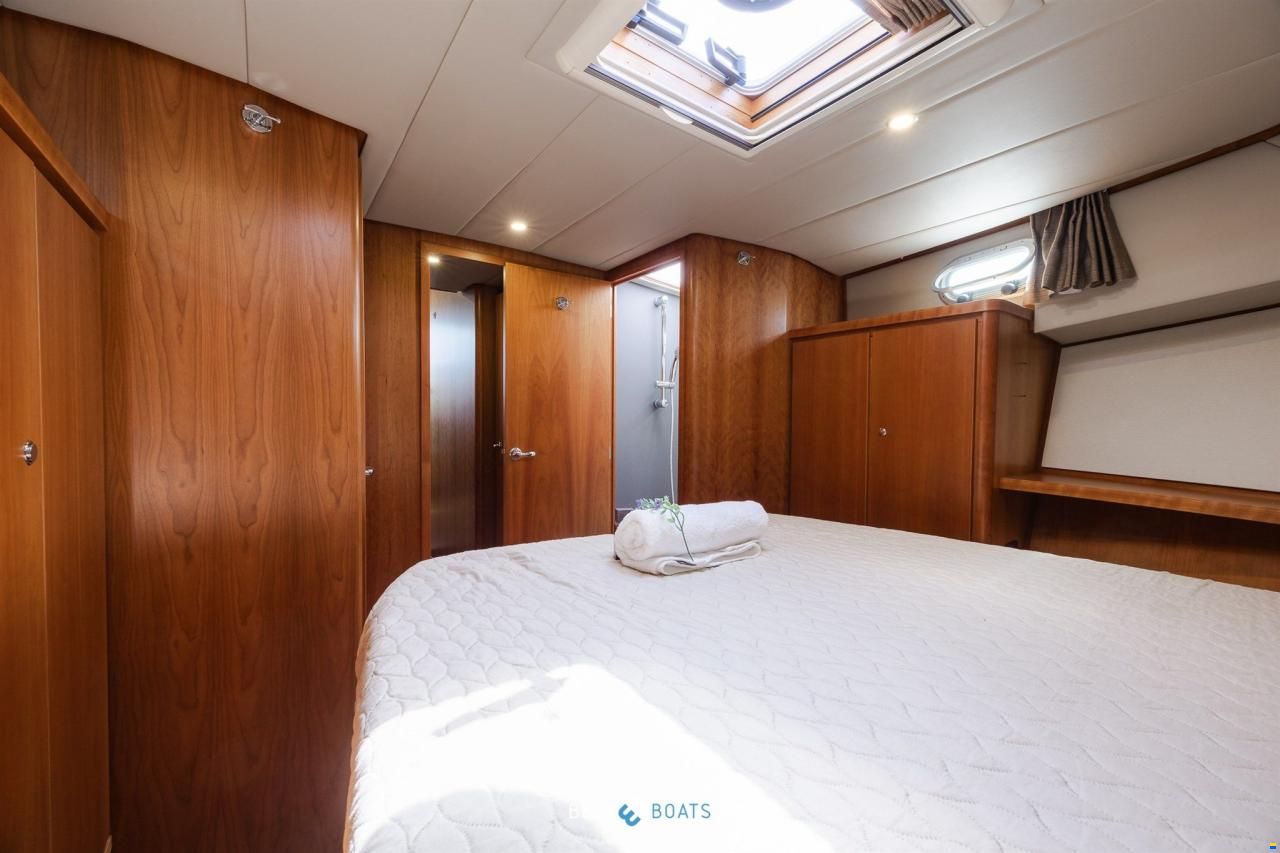 Linssen Grand Sturdy 470 Sedan Wheelhouse