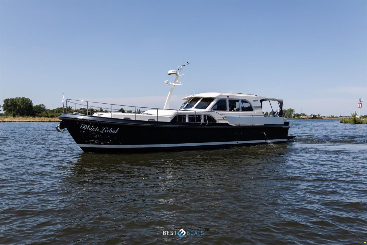 Linssen Grand Sturdy 470 Sedan Wheelhouse