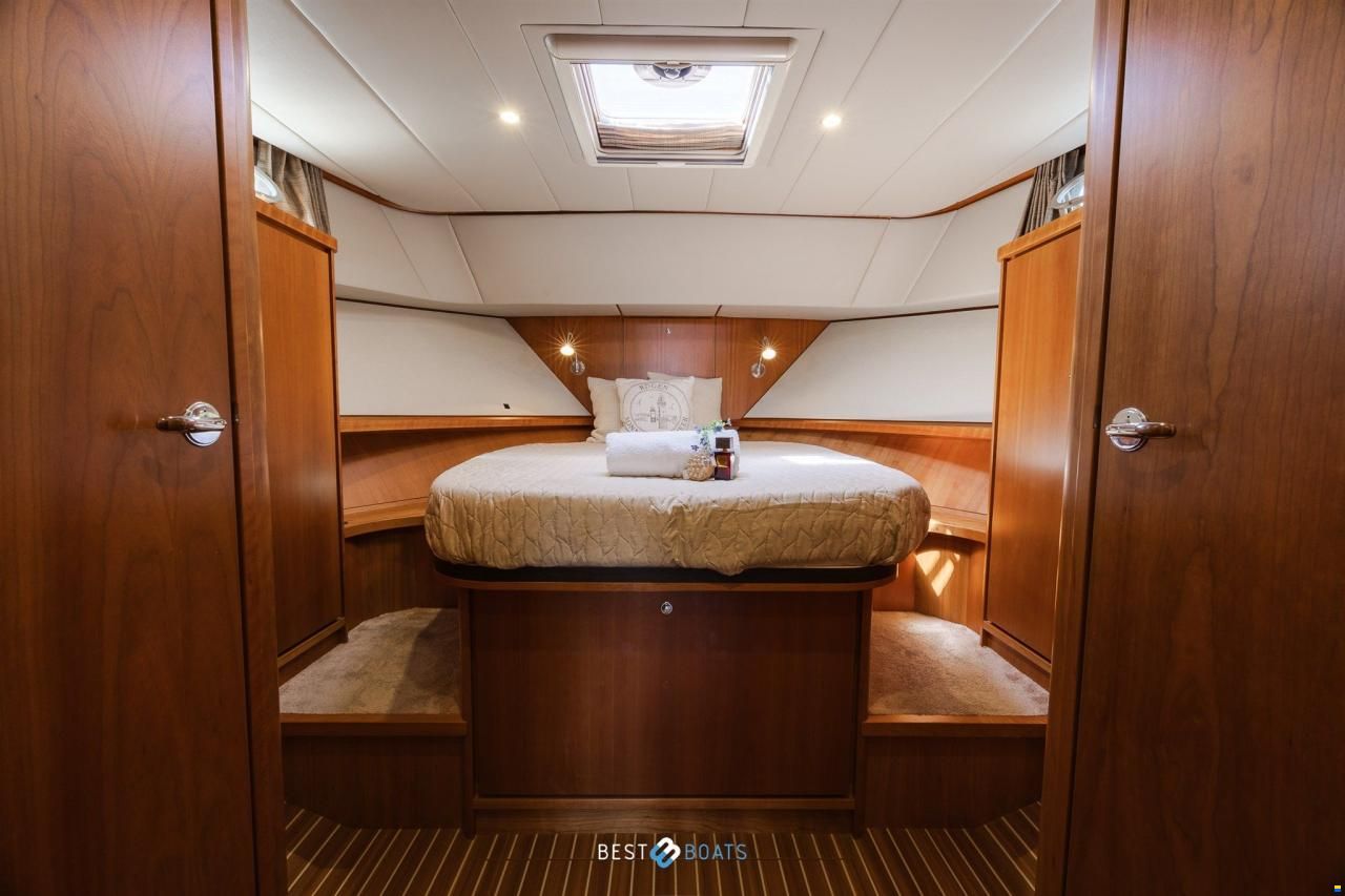 Linssen Grand Sturdy 470 Sedan Wheelhouse