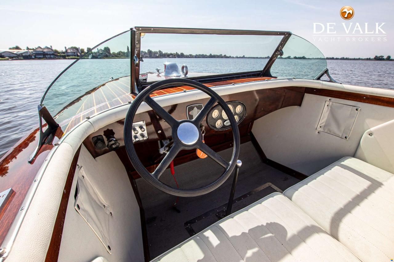 Hacker-Craft Triple Cockpit Runabout