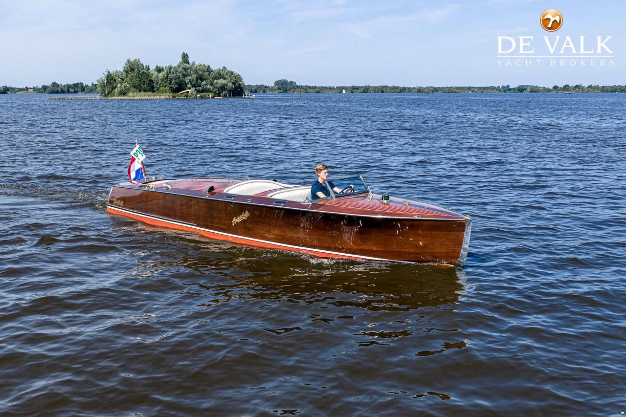 Hacker-Craft Triple Cockpit Runabout