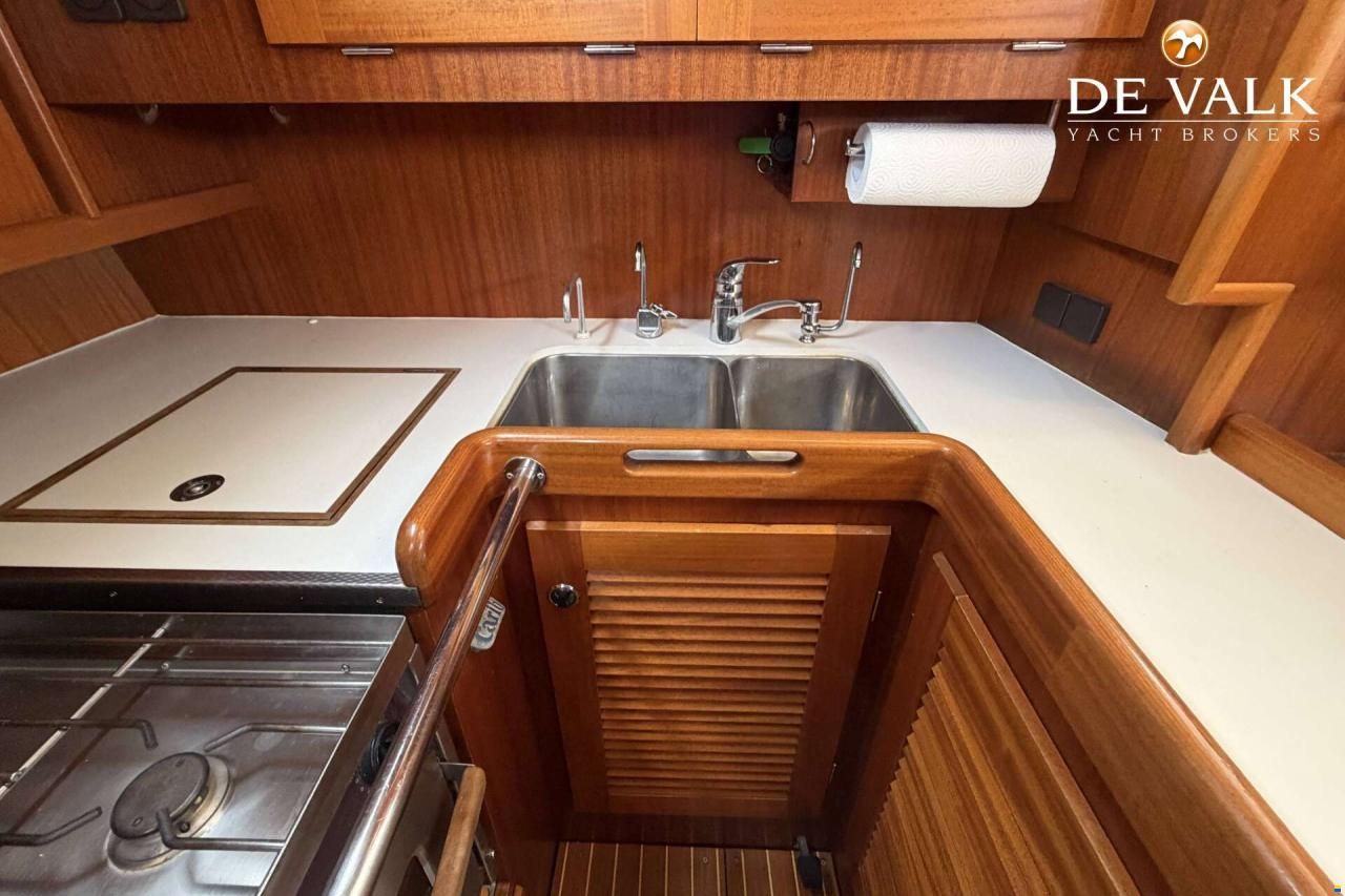 Hallberg-Rassy 46