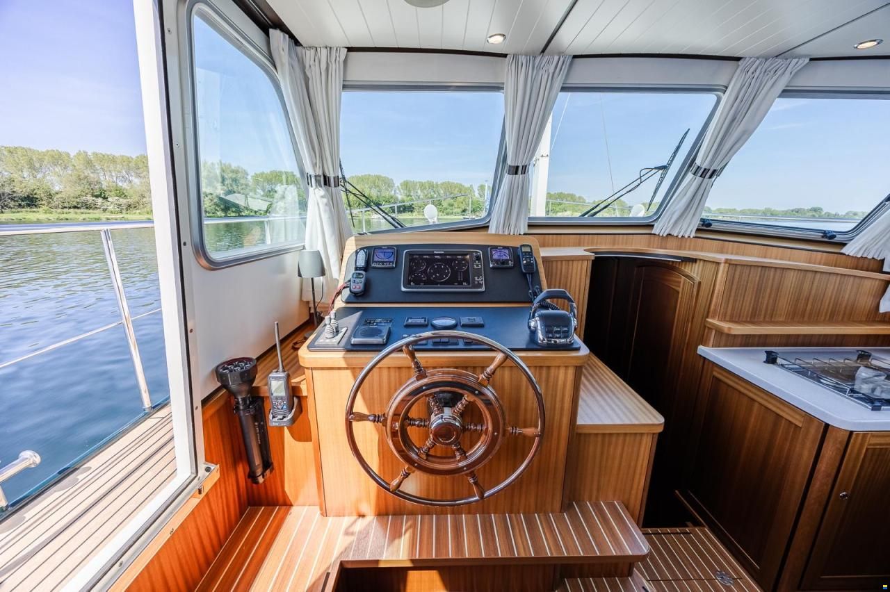 Linssen Classic Sturdy 42 Sedan