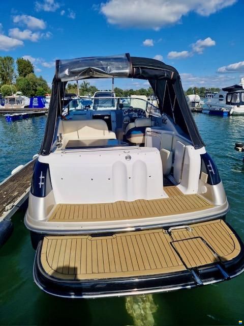 Chaparral Signature 260