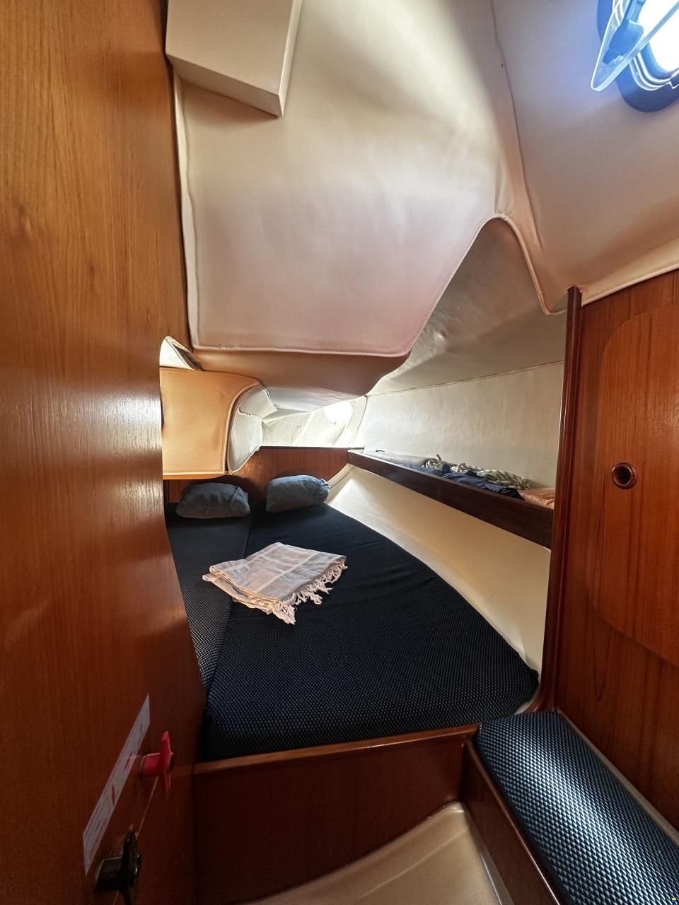Beneteau First 285