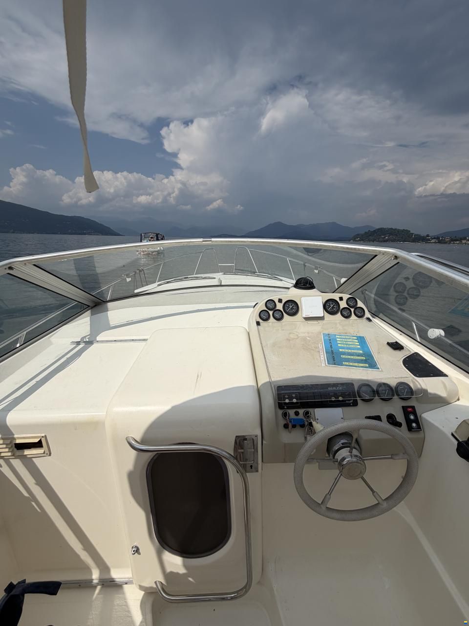 Sealine 270 Senator