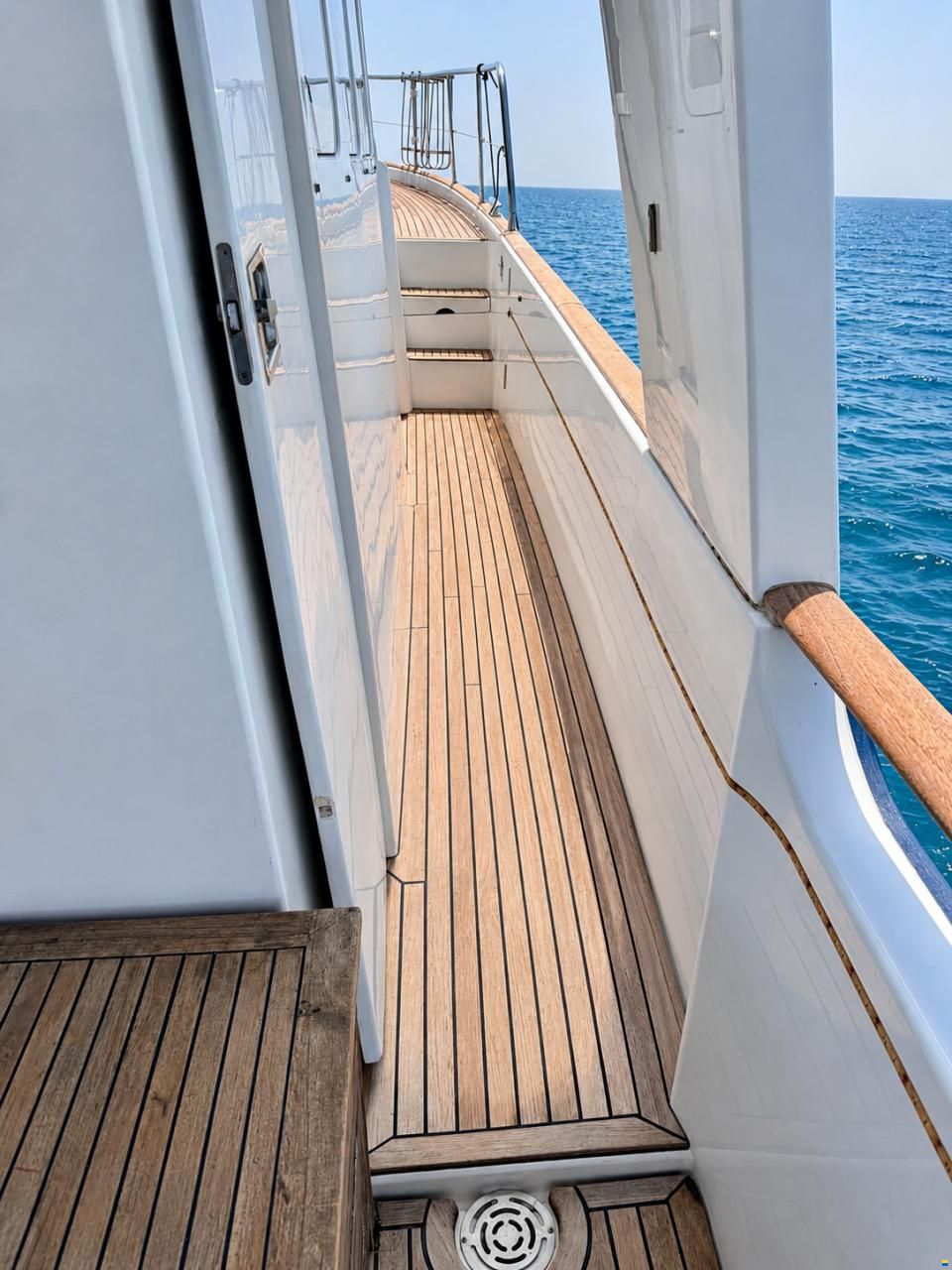 Beneteau Swift Trawler 42