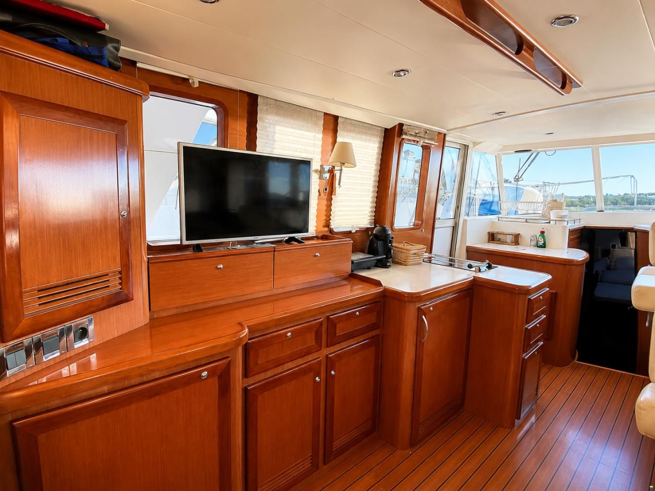 Beneteau Swift Trawler 42