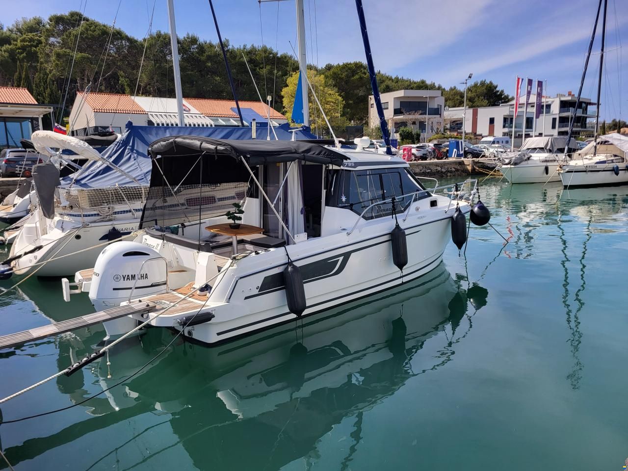 Jeanneau Merry Fisher 795