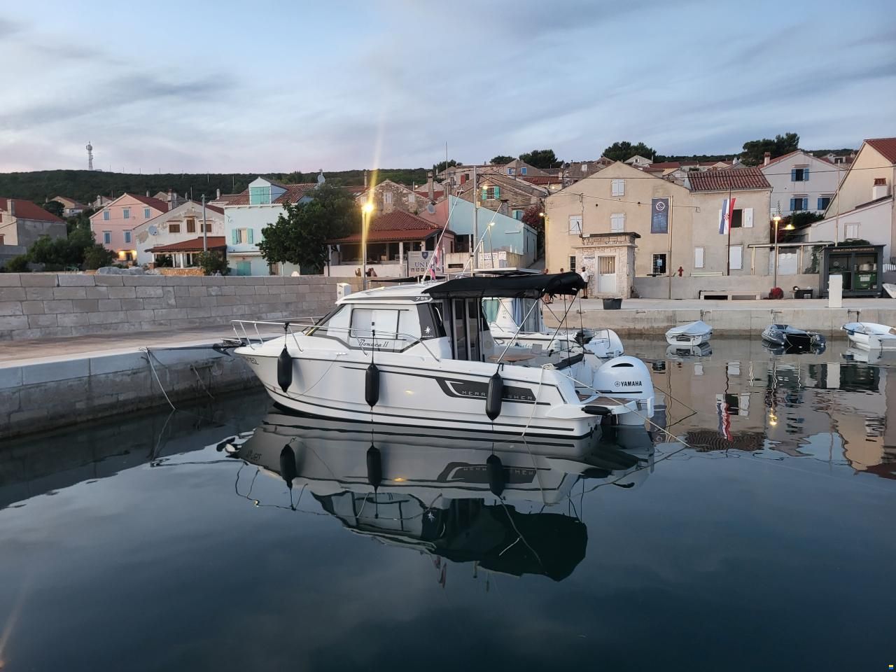 Jeanneau Merry Fisher 795