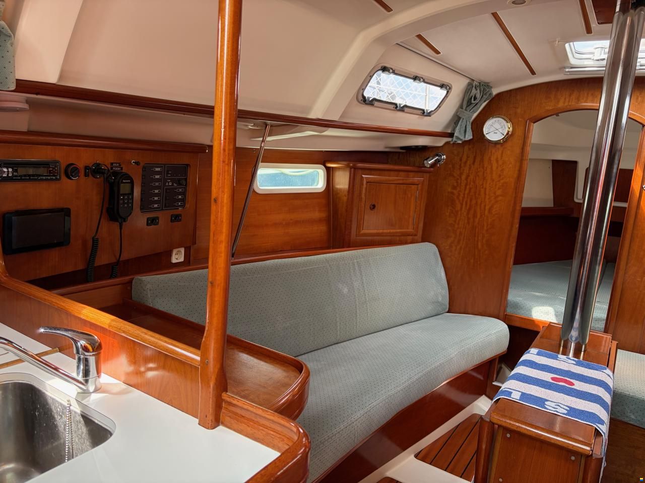 Beneteau Oceanis 331 10,40 x 3,5 x 1,65