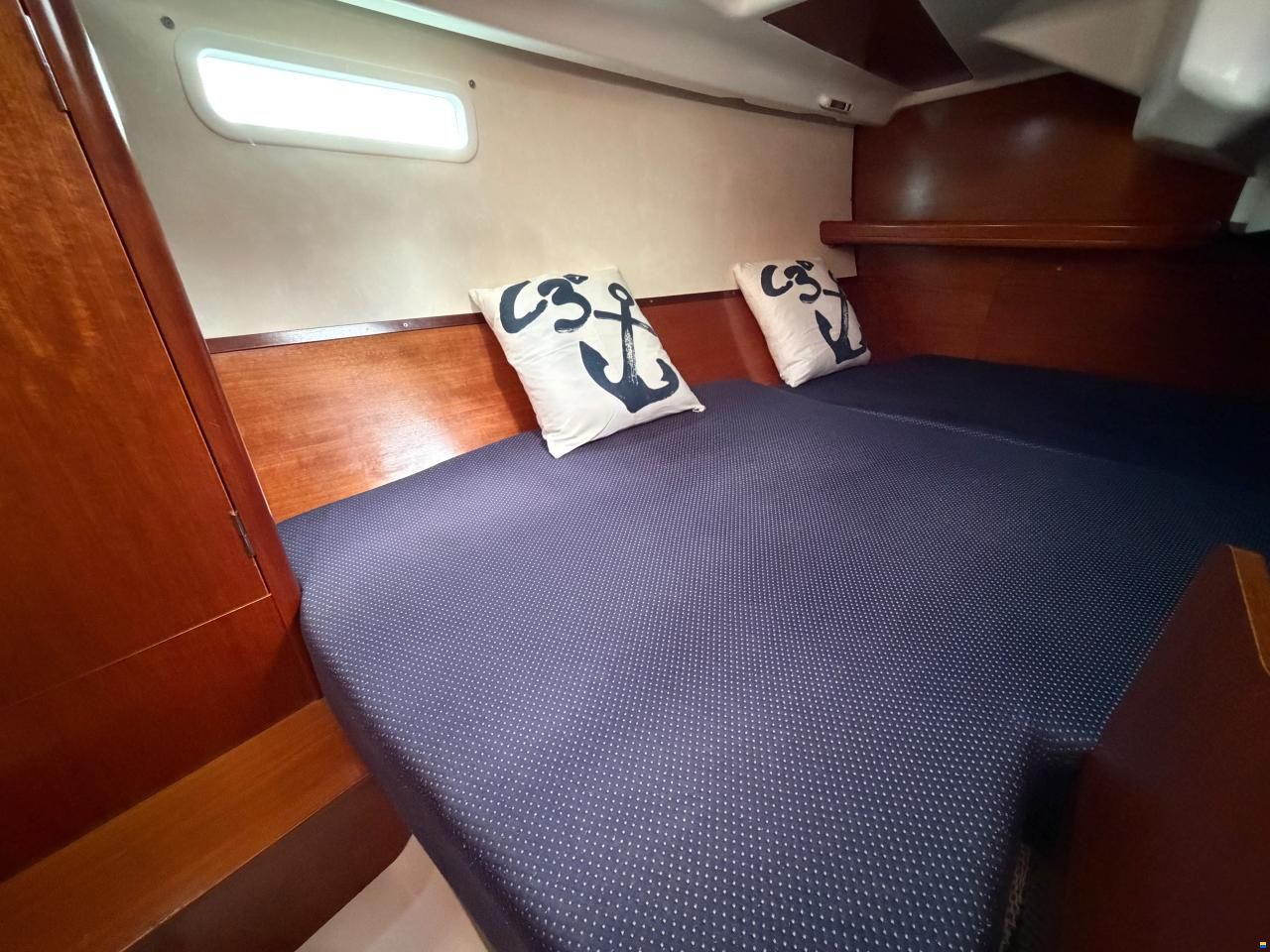 Beneteau Oceanis 331 10,40 x 3,5 x 1,65