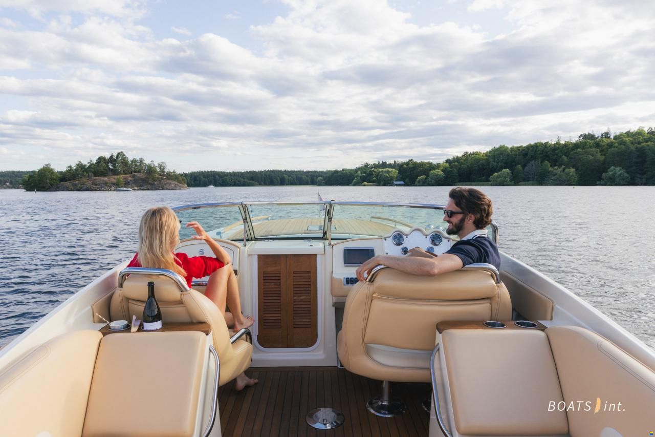 Chris Craft 28 Corsair