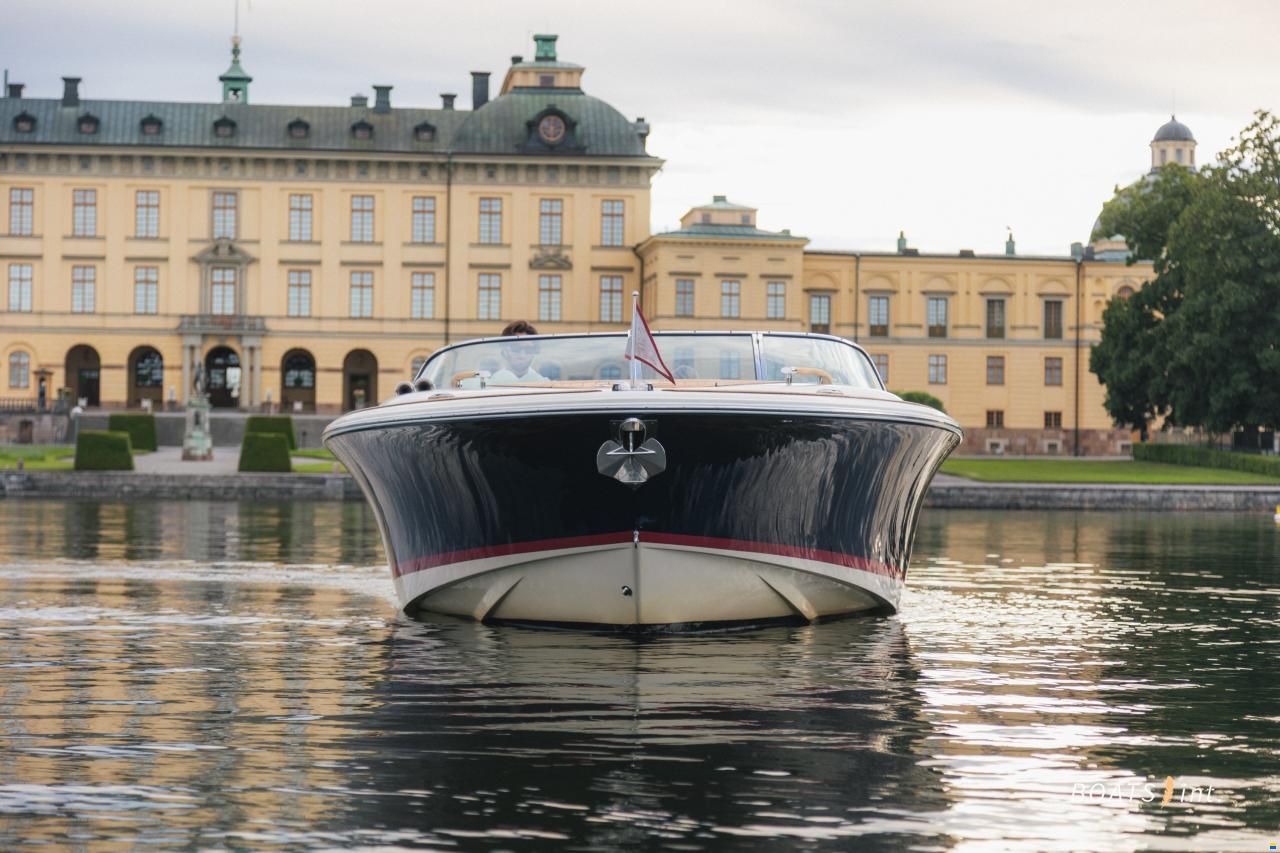 Chris Craft 28 Corsair