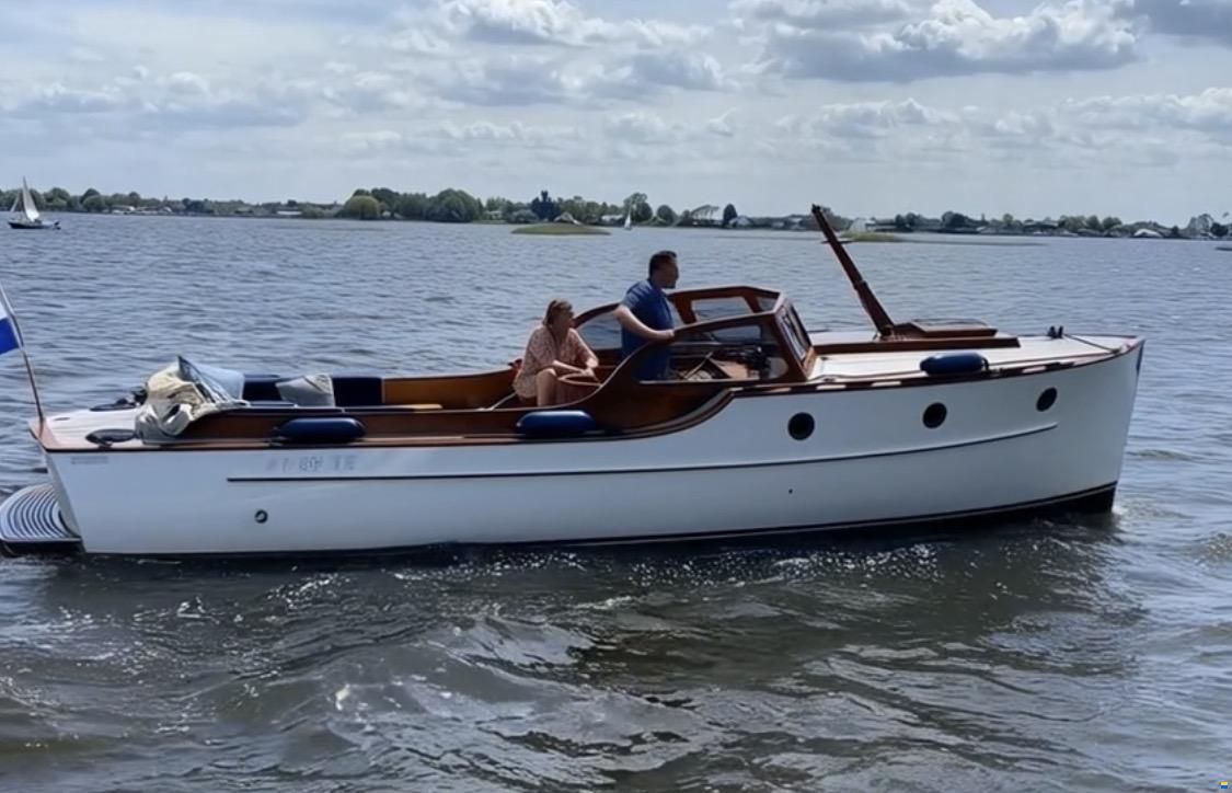 Rapsody 29 ft OC Gold Line
