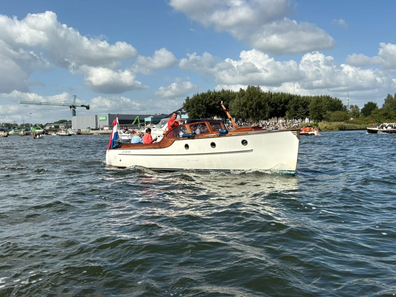Rapsody 29 ft OC Gold Line