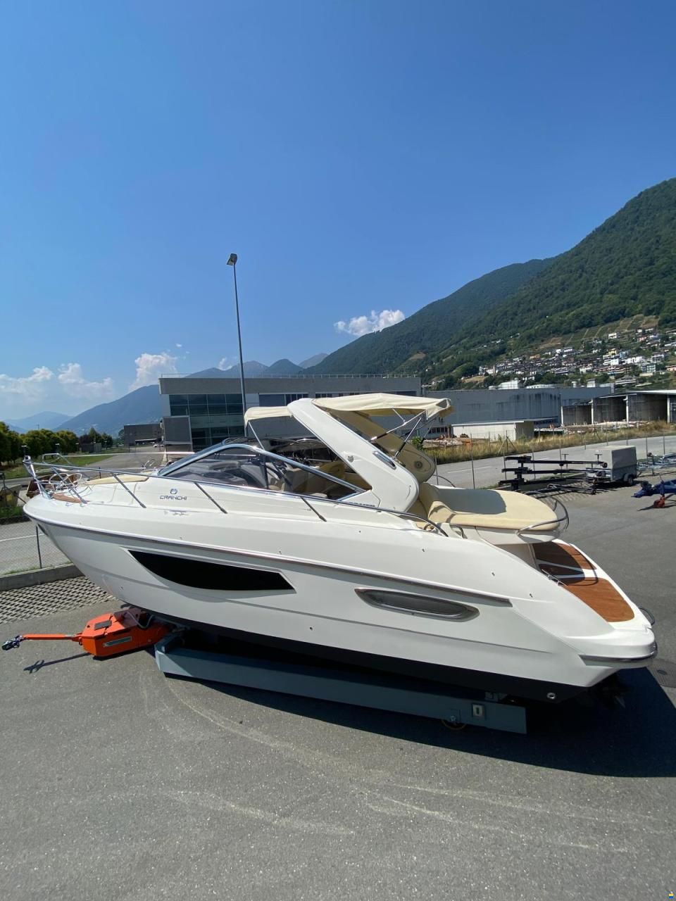 Cranchi Endurance 33