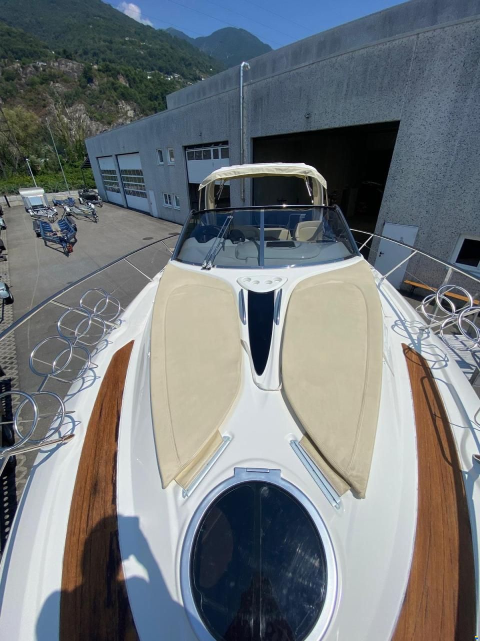 Cranchi Endurance 33