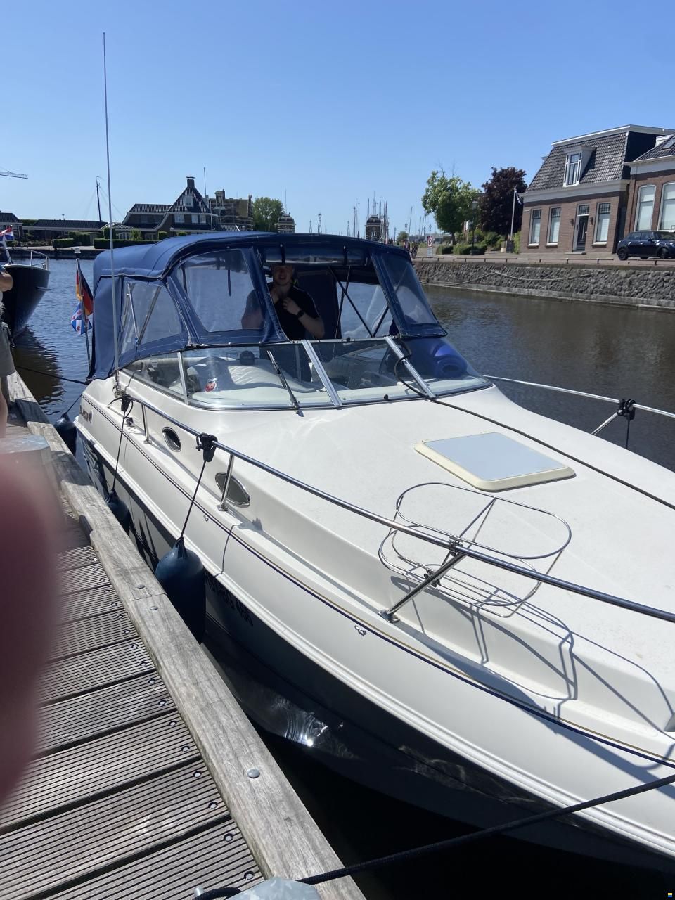 Larson Cabrio 244